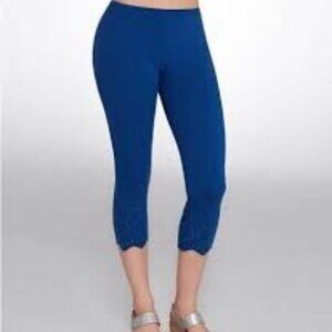 A.n.a. Women's Capri Leggings New With Tags Size Large